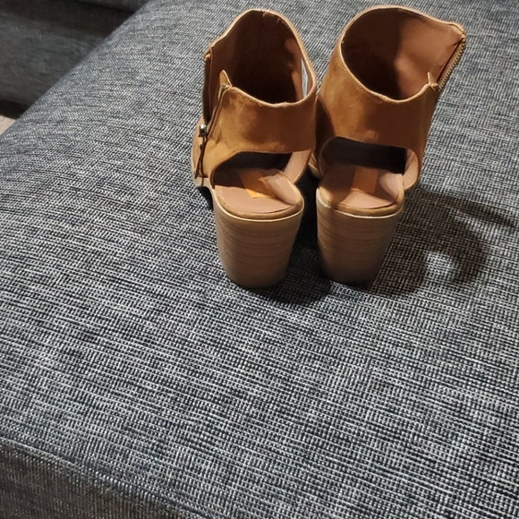 Booties - Picture 3 of 5